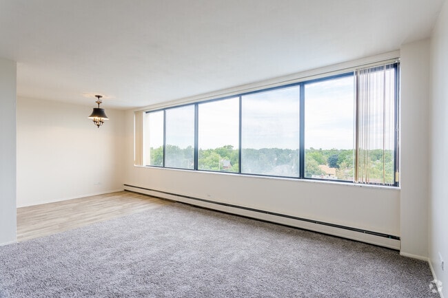 2 BR, 2 BA - The Tuscany, 1090 SF
