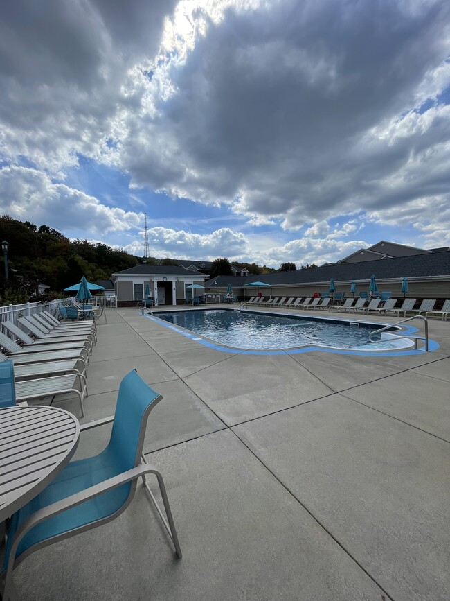 Pool - 415 Stockton Rdg Unit 415