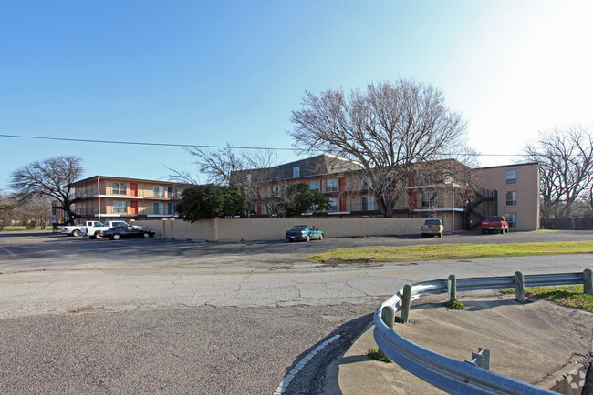 Building Photo - Crescent Ridge Apartments