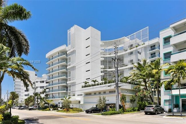 Photo - 9821 E Bay Harbor Dr Apartment Unit 9821 E Bay Harbor Dr  902