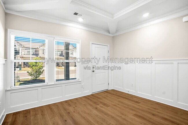 Photo - 3225 Venetian Dr