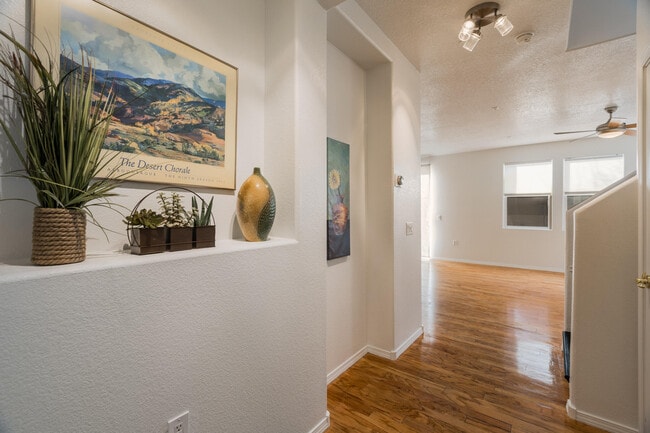 601 Menaul Blvd NE Unit 3603
