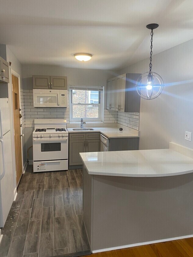 Photo - 7361 N Ridge Blvd Unit 2D