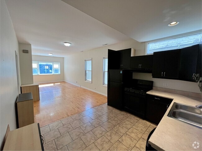 Building Photo - 1720 N Western Ave Unit 1 Rental