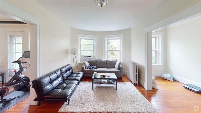 Building Photo - 91 Fuller St Unit 3 Rental