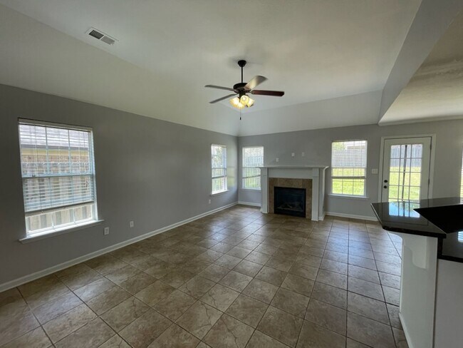 Photo - Dickens Place Subdivision