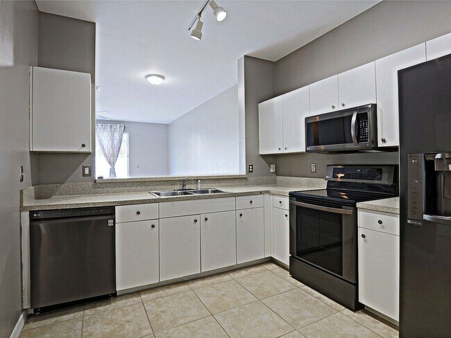 Photo - Forest Lake Townhomes 3605-107 Unit 3605-107 Cedar Oak