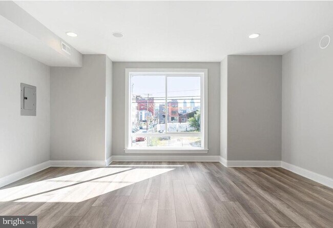 Photo - 1419 Poplar St Unidad 2