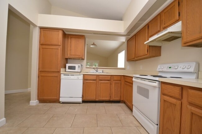 Photo - Cute 3 BR/2 BR Home  ~ Community Pool ~ Fe...