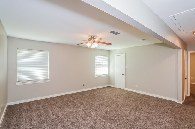 Photo - 7902 Beaufort Dr