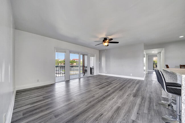Photo - 516 Osprey Dr Unit 16c