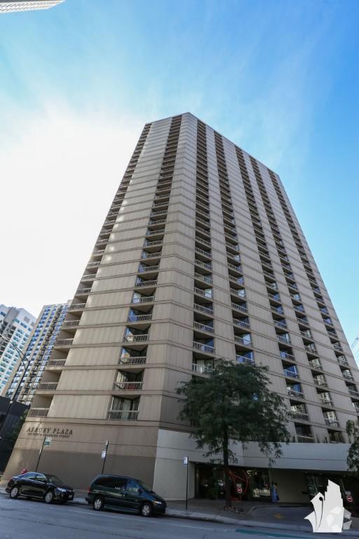 Building Photo - 1 bedroom in Chicago IL 60654 Unit 1-1305 Rental