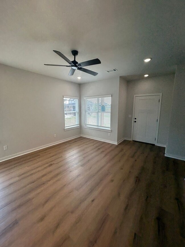 Photo - 621-623 Cosmos St Unit 621 Cosmos St