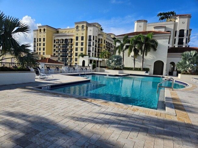 Photo - 801 S Olive Ave