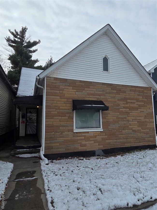 Building Photo - 3053 Tillman St