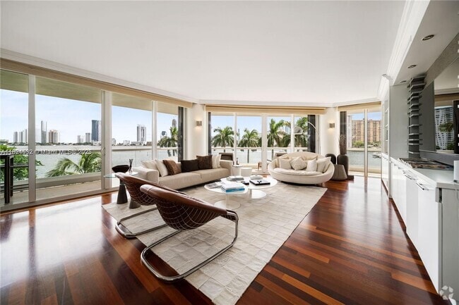 Building Photo - 2600 Island Blvd Unit 304 Rental