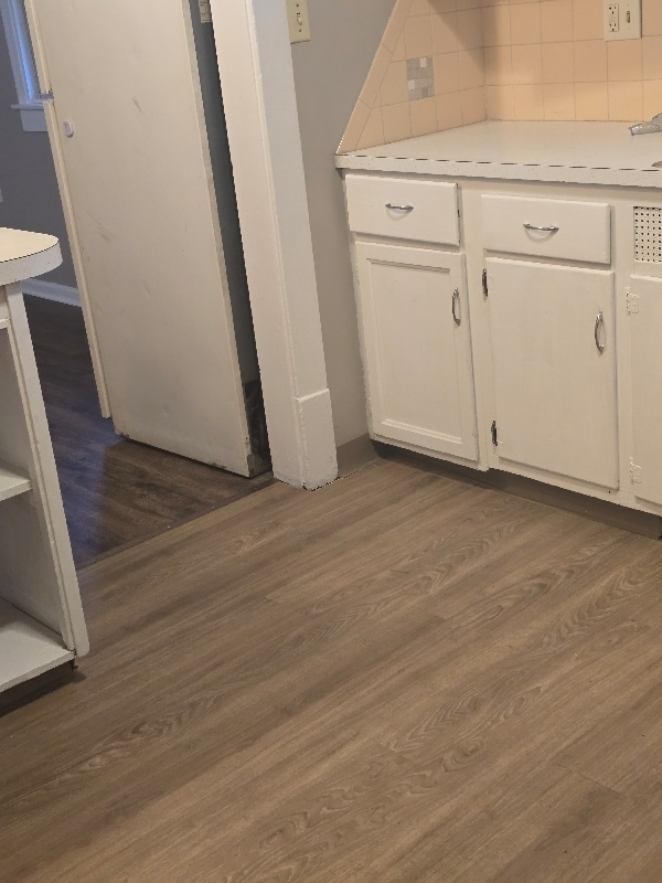 Building Photo - 2543 Mahoning Rd NE