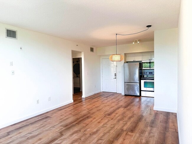 Photo - 2630 SW 28th St Unit 58