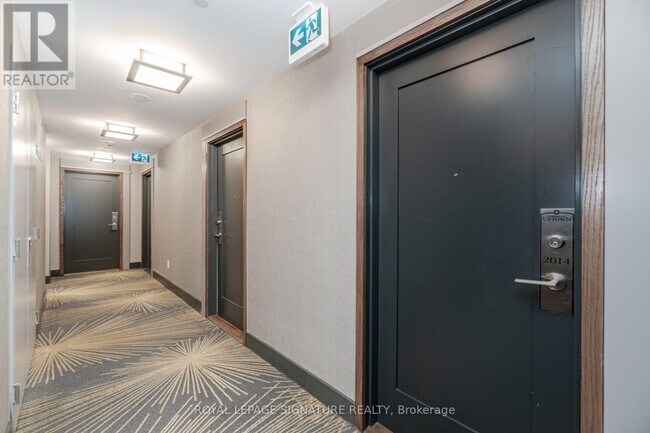 Photo - 5033 Four Springs Ave Unité 2014