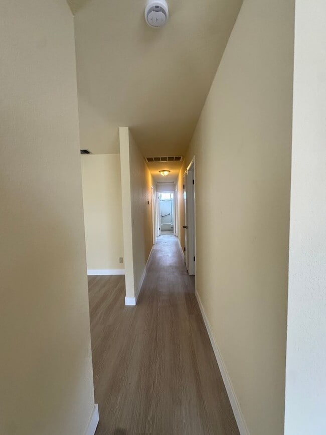18 Tearpak Ct
