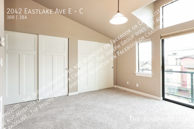 Photo - 2042 Eastlake Ave E