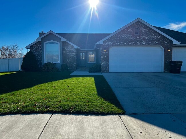 Photo - 8800 Midvale Rd