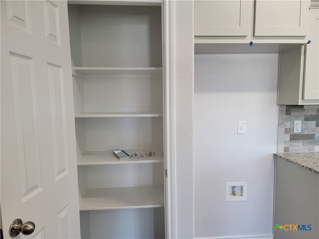 Photo - 122 Wind Ridge Dr