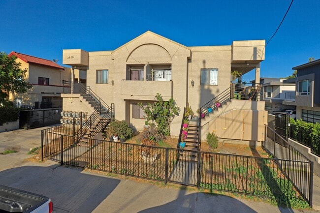 Photo - Edwards Apts