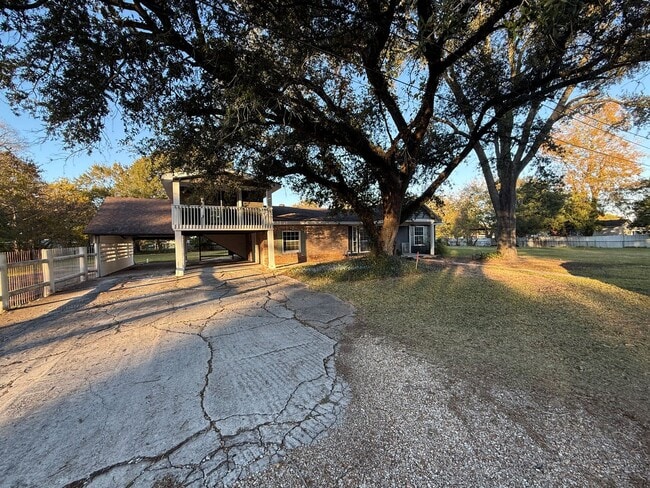 Photo - House For Rent in Rayne - 30 Mins From ULL & LSUE