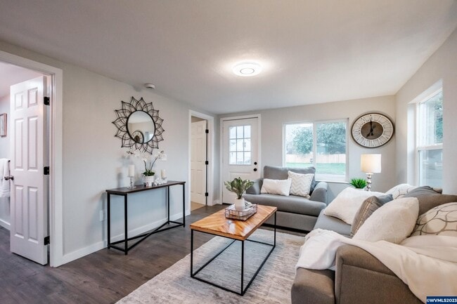 Photo - 440 S 6th St