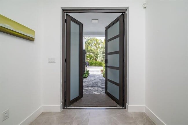 Photo - 6864 SW 80th St