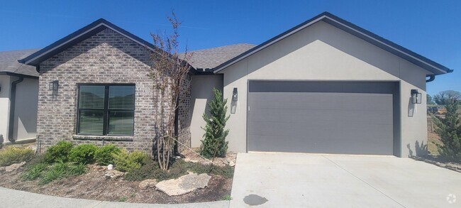 Building Photo - Customized Floorplan is Absolut Perfection Rental