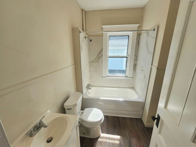 Photo - 189-191 Parsells Avenue Unit 189 Parsells Ave