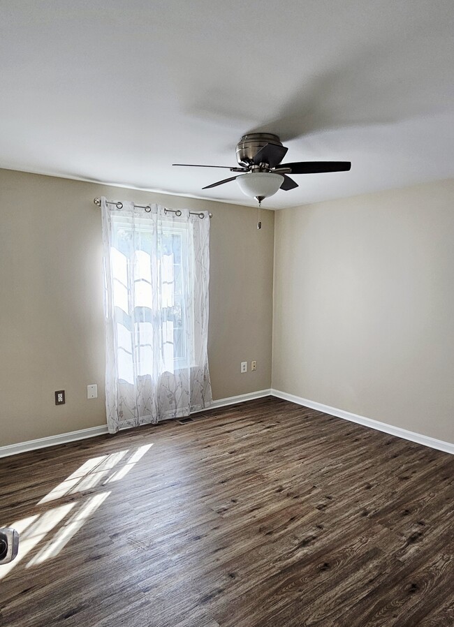 Photo - 17519 Longview Ln