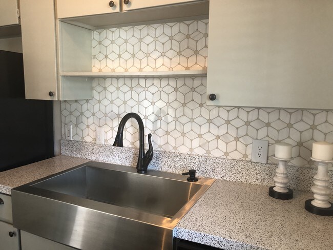 Photo - Rustic Ridge