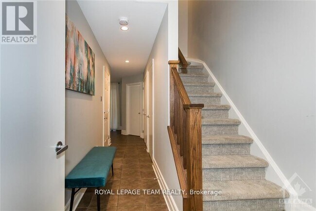 Photo - 100 Applegate Private