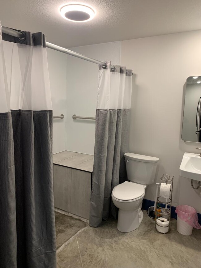 Photo - 805 W Ash St
