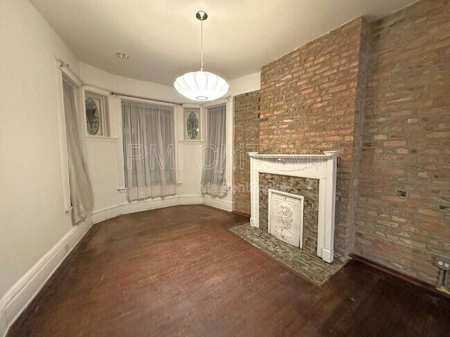 Photo - 1114 E 62nd St Unit 1