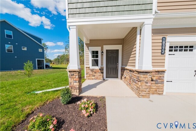 Photo - 18372 Palisades Ct