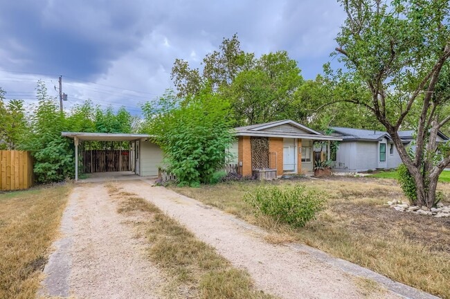 Photo - 1423 Westmoor Dr