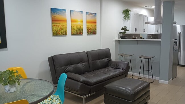 Photo - 1529 W Cullerton St Unit 1