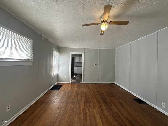 Photo - 2020 E Adams St