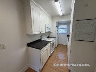 140 Newton St Unit 5