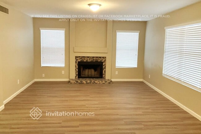 4103 E Arbor Ave