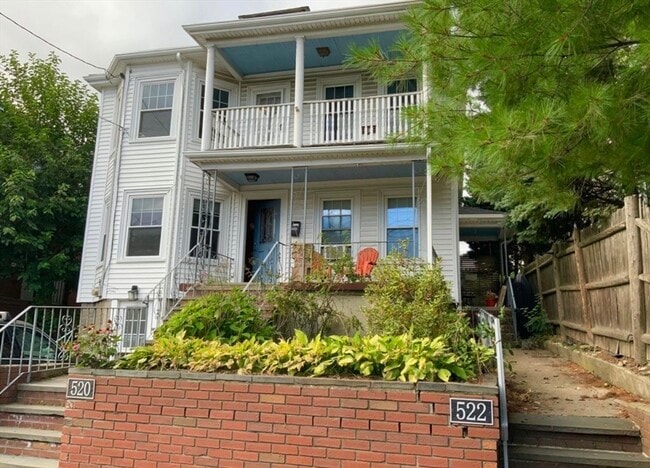 Building Photo - 520 Mt Auburn St Unit 1