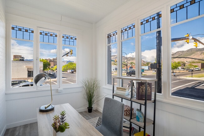 Building Photo - Browning Apartments