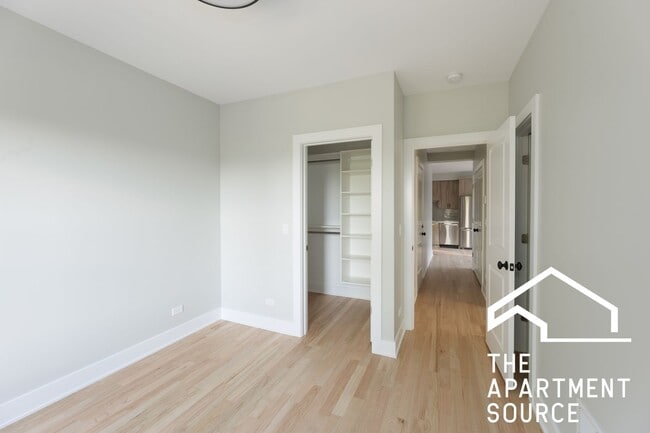 Photo - 2237 N Bissell St Unit 2W