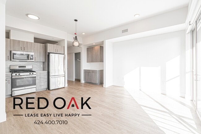 Building Photo - 1331 W 7th St Rental