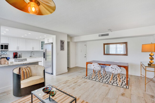 Photo - 1750 115th NE St Unit 307