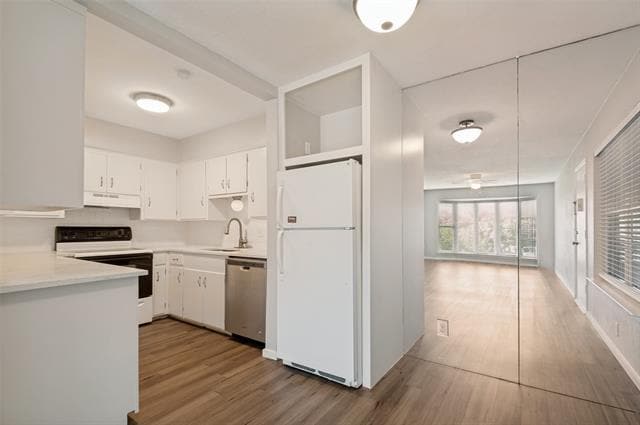 Photo - 4206 Newton Ave Unit 204